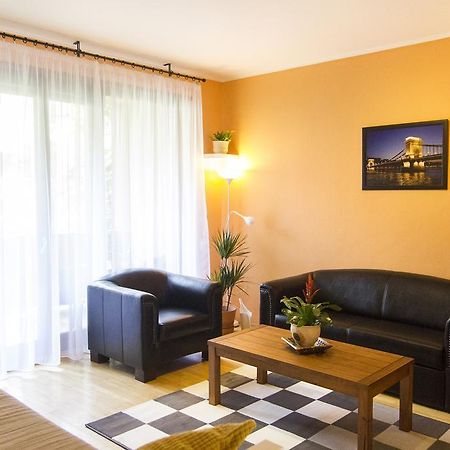 Kazinczy Dream Apartment بودابست المظهر الخارجي الصورة