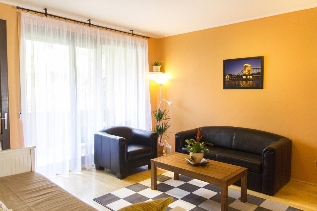 Kazinczy Dream Apartment بودابست المظهر الخارجي الصورة