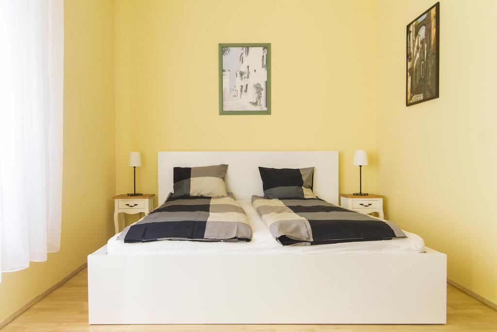 Kazinczy Dream Apartment بودابست المظهر الخارجي الصورة