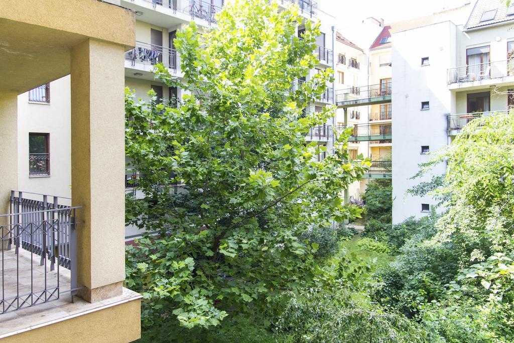 Kazinczy Dream Apartment بودابست المظهر الخارجي الصورة