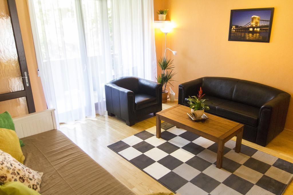 Kazinczy Dream Apartment بودابست المظهر الخارجي الصورة