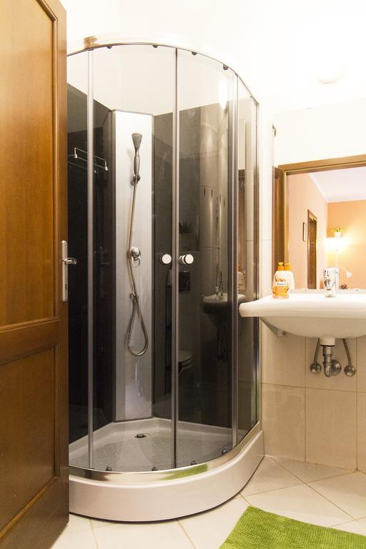 Kazinczy Dream Apartment بودابست المظهر الخارجي الصورة