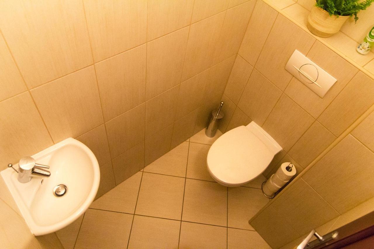Kazinczy Dream Apartment بودابست المظهر الخارجي الصورة